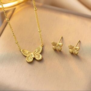 Gold Butterfly Necklace and Earring Set